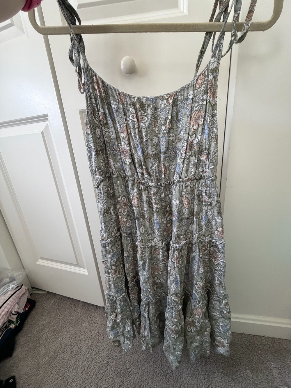 NWOT Sleeveless Floral Tiered Sundress in Sage Green